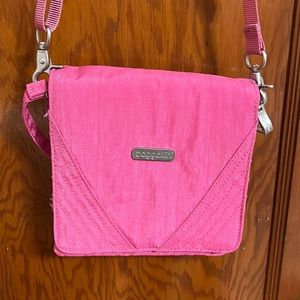 Baggallini pink crossbody